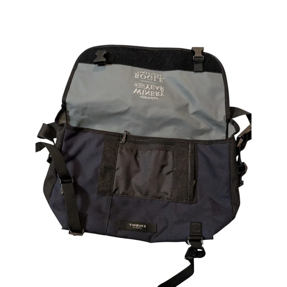 Timbuk2 classic messenger